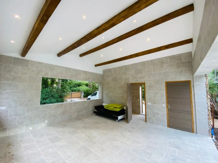 habiller un plafond avec poutre